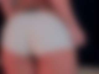 AileenButremovic's Live Sex Cam Show
