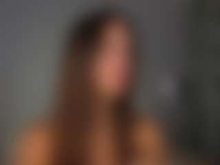 Spettacolo in cam dal vivo con AileenButremovic - Drinking su Camsoda