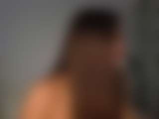 Live cam show with AileenButremovic - Twerk Latina on Camiplay Live