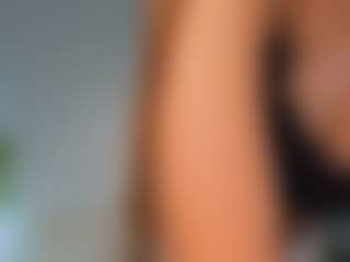 AileenButremovic's Live Sex Cam Show