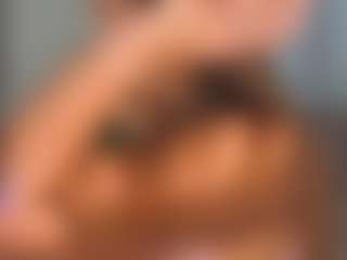 AileenButremovic's Live Sex Cam Show