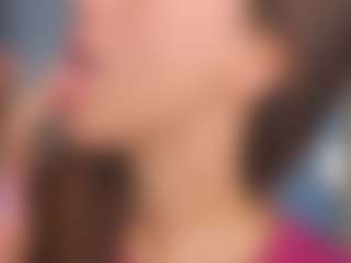 Live cam show with AileenButremovic - Striptease Latina on Camsoda