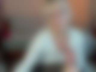 Live cam show with Ann - Sexting on Stripli.com