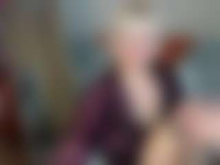 Live cam show with Ann - MILF on studioflirtlive.com