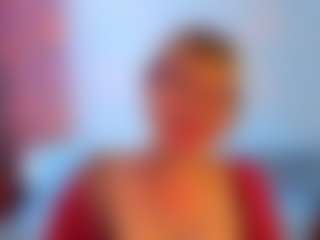 Live cam show with Ann - Middle Aged on CamwithHer
