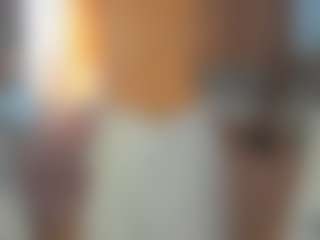 Live cam show with Ann - Bikini on eurowanks.com