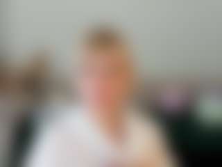 Live cam show with Ann - Bedroom Mature on SpunkLive
