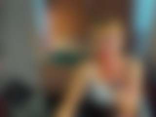 Live cam show with Ann - Skinny MILF on CamwithHer