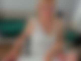 Live cam show with Ann - Athletic Middle Aged on Uber Horny