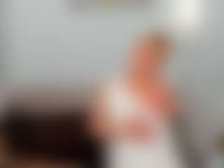 Live cam show with Ann - Skinny MILF on Strip Flash - Live Sex Shows