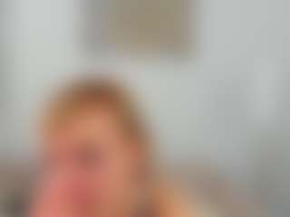 Live cam show with Ann - Middle Aged on Instabang