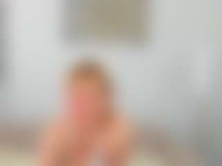 Live cam show with Ann - Blue Eyes on Milf Play