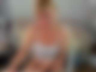 Live cam show with Ann - Mature on x69.live