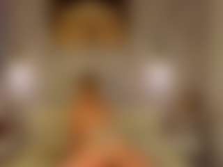 Live cam show with Ann - Skinny MILF on CamClone