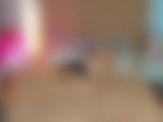 Live cam show with Ann - Petite MILF on xblisslive.com