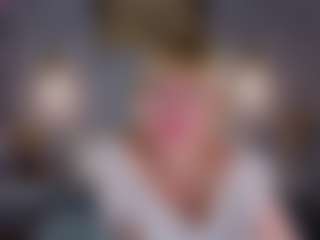 Live cam show with Ann - Skinny MILF on CamwithHer