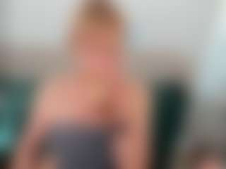 Live cam show with Ann - Role Play MILF on studioflirtlive.com
