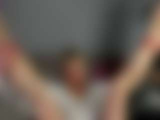 Ann's Live Sex Cam Show
