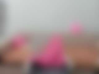 Ann MILF webcam performer live streaming
