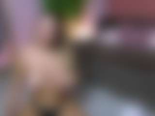 Live cam show with InnaClover - Thin on SinfulBabes