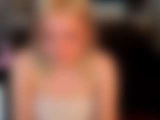 Live cam show with Kate - Dildo on Pornisteam.com
