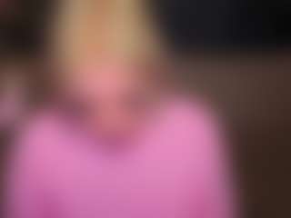 Live cam show with Kate - Blondie on TeamSkeetLive