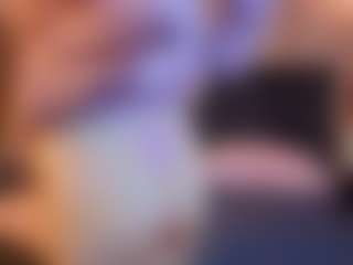 Live cam show with Kate - Striptease on livesuperchat.net