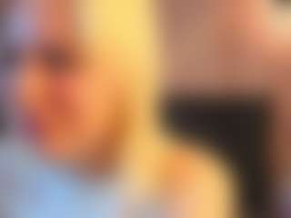 Live cam show with Kate - Blonde Hair Petite on CamClone