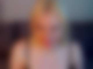 Live cam show with Kate - Petite Teen (18+) on CamwithHer