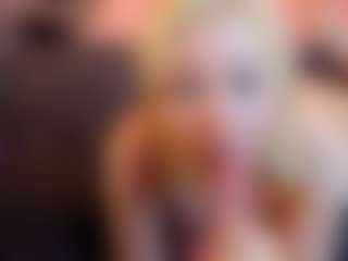 Live cam show with Kate - Bra on Camsoda