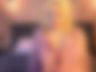 Live cam show with Kate - College Teen (18+) on friskycurves.com