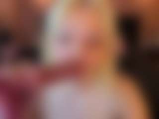 Live cam show with Kate - Blondie on StripNow