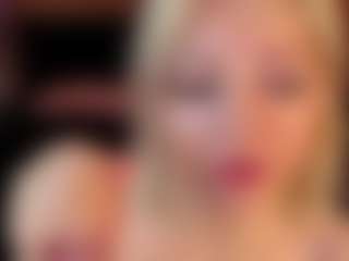 Live cam show with Kate - Bra on Soda Cam