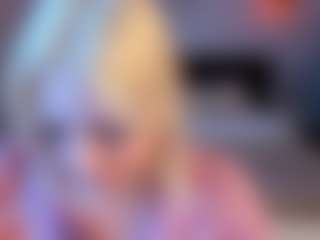 Live cam show with Kate - Body on Streamer API