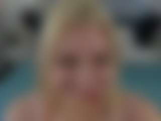 Live cam show with Kate - Blondie on CamClone