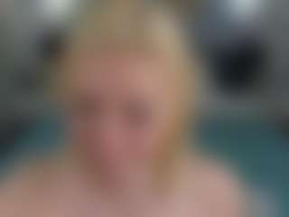 Live cam show with Kate - Blonde Hair Petite on sexylive.show