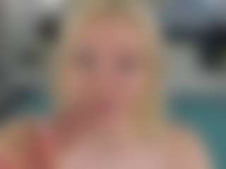 Live cam show with Kate - Play on SinfulBabes