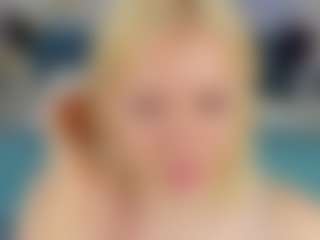 Live cam show with Kate - Student on StripNow