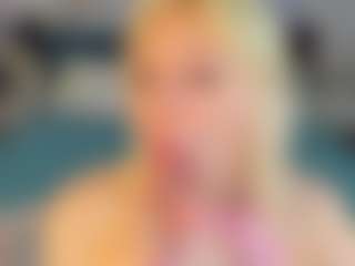 Live cam show with Kate - Oil on Camming Site