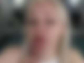 Live cam show with Kate - Blue Eyes on slutload