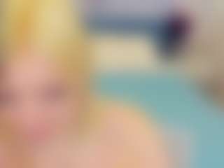 Live cam show with Kate - Sweet on Milf Play