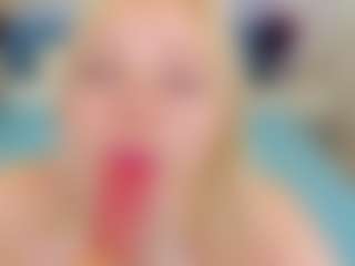 Live cam show with Kate - Blonde Hair Teen (18+) on Camiplay Live
