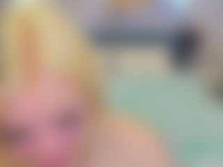 Live cam show with Kate - Body on liverealitysex.com