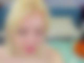 Live cam show with Kate - Play on xDating