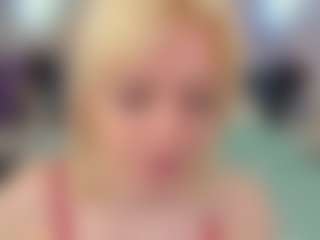 Live cam show with Kate - Blondie on Gym Cam Girls