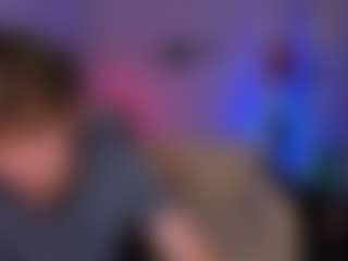 Live cam show with kevin-nix - White on Milfs Live