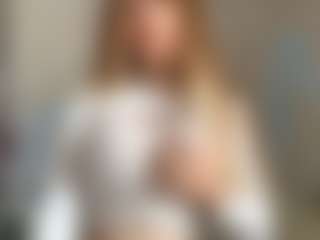Live cam show with Viola - Genital Piercings on Free Soda