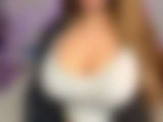 Live cam show with Viola - College on Camsoda