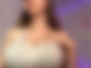 Live cam show with Viola - Nipple Piercings on xxxlivecams.org