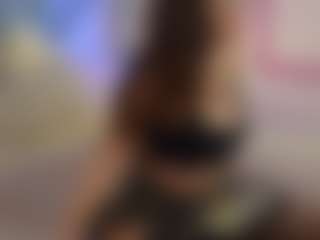 Spettacolo in cam dal vivo con OliviaMore - Vr Sex su Camsoda